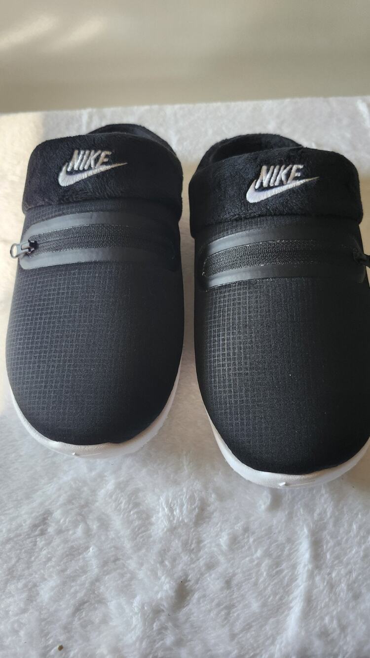 Nike Burrow NA Black White Fleece Slippers DJ3131-001 Women's Size 8 New Box S38
